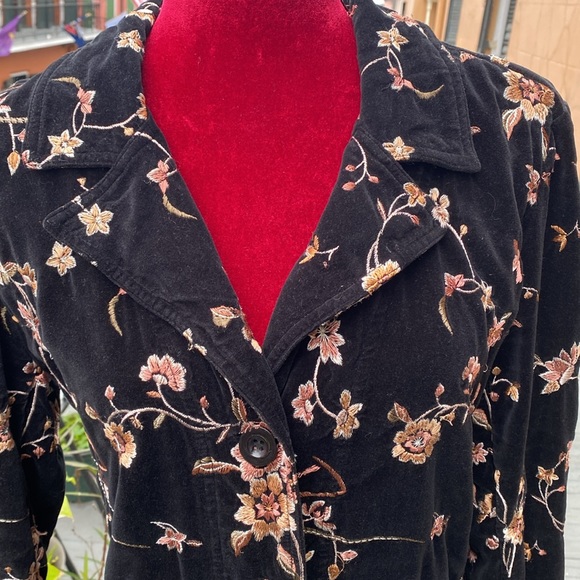 Black velvet Johnny Was coat - Picture 3 of 9